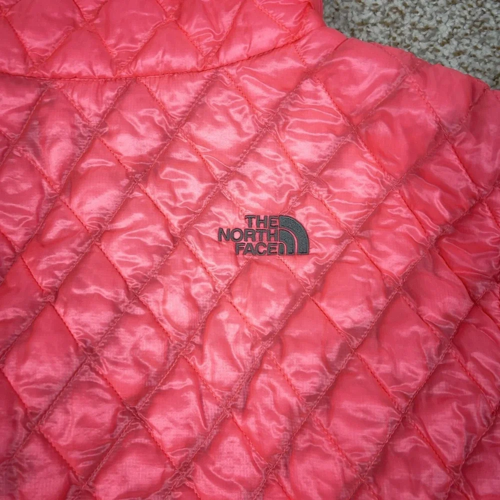 The North Face Vest Womens XL Pink ThermoBall Quilted Puffer Outdoor Lightweight